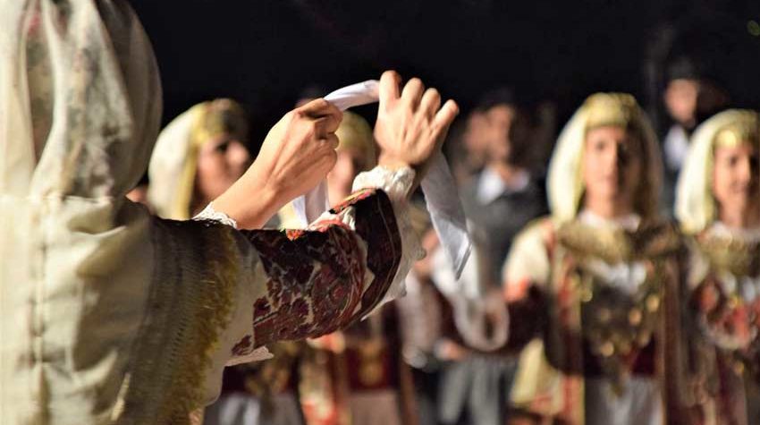 Τι κερδίζεις μαθαίνοντας παραδοσιακούς χορούς